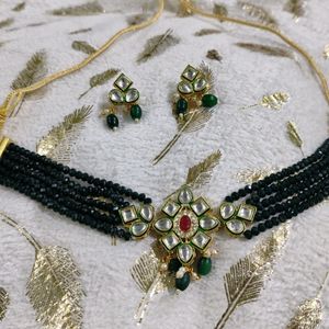 Gorgeous Dark Green Set With Earrings