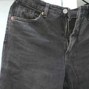 Black branded Jeans (Monki)