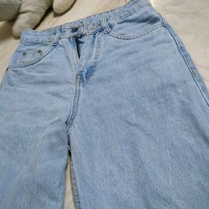 Wide-legged Ice Blue Denim Jeans