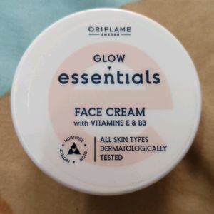 Glow Essential Face Cream