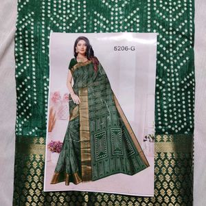 💥🆕️ Green Saree With Golden Woven Border