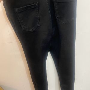 Jeans - Black Color 34 Size