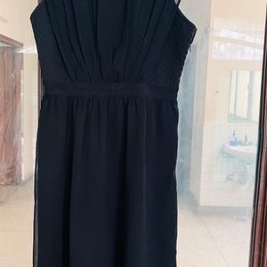 109•F Cute Black Dress