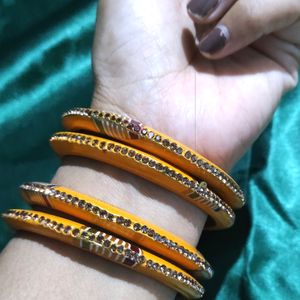 Beautiful Bangles Set For Women.