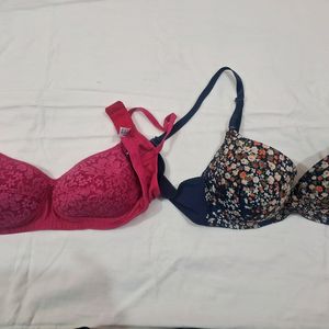 Like New 2 Bra Peded And Cups