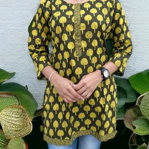 Short Kurti