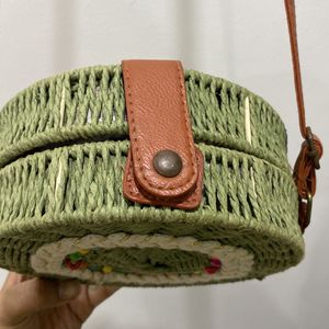 Graceful And Stylish Green Jute Sling Bag