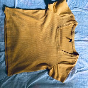 YELLOW SQUARE NECK FITTED TOP💛