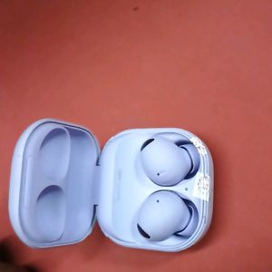 Samsung Galaxy Buds2 Pro, with Innovative AI featu