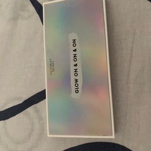 Reduced Fix Price  Victoria secret Cheek Higlighte