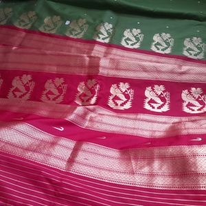 An Elegant Maharashtrian Silk Saree For A Festive Wear