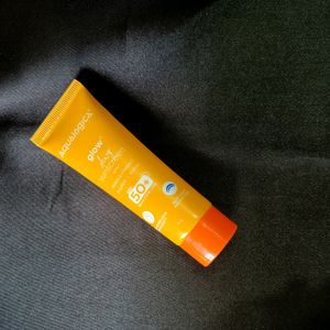 Aqualogica Glow+Dewy Sunscreen