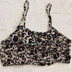 Women Cheetah Print Crop Top