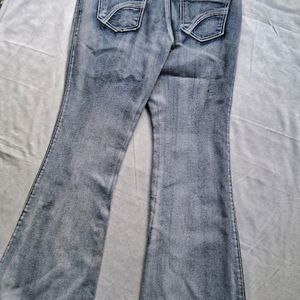 Bootcut jeans/Flared jeans