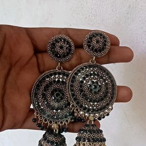 Earings