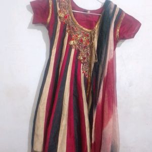 LADIES GOWN