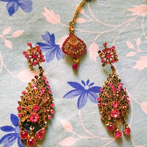 Pink Earrings With Maang Teeka