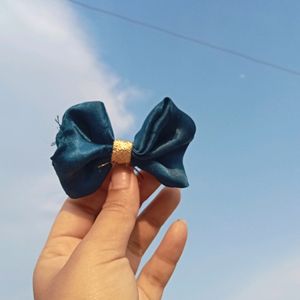 Set Of 12  Different And Beutiful Hair bows.