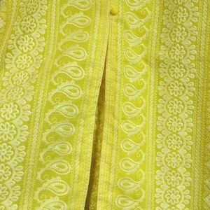 Yellow Chicken Kari Kurti