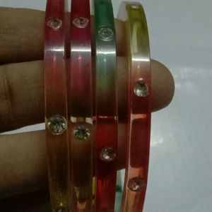 New Not Used 4 Bangles