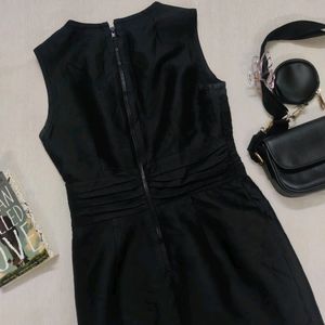 Black Bodyfit Formal Dress