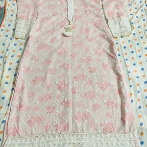 Beautiful Pakistani Pink Kurta Set