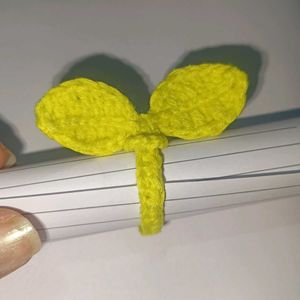 Crochet Leaf Sprout Tie