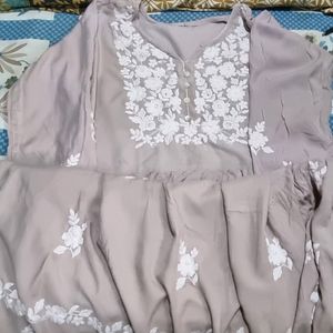 Lakhnawi Kurti