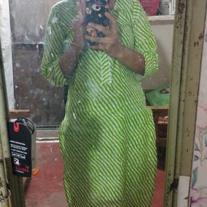 Green Kurti