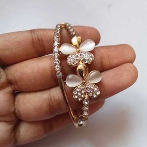 Anti-Tarnish AD Flower Bracelet