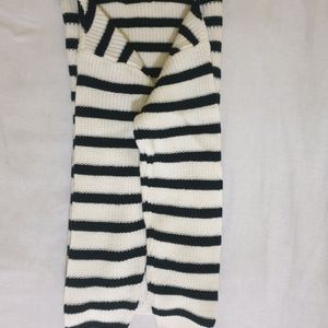 Women White &vBlack Stripped Pullover