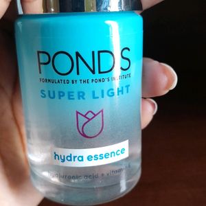 Pond's Light Hydra Essence