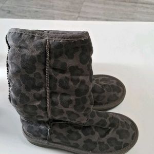 Leopard Print Fur Lined Boots size 12