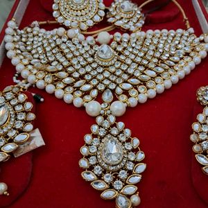 Bridal Jewellery Set With Side Jhumar