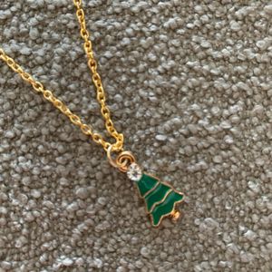 Christmas Tree 🌲 Pendant Necklace