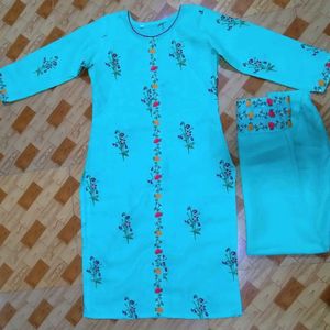 Brand New Kurta And Pant Set With Embroidery Design. Medium Size , turquoise color,