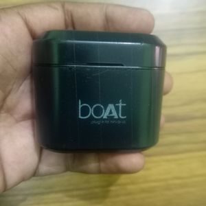 Boat Airdopes 402