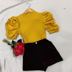 Puffed sleeve top🌼