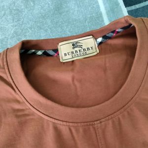 Burberry Unisex T-shirt 🤎