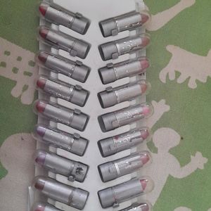 Brand New Set Of 18 Mini Lipsticks