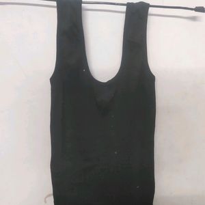 Black U Neck Camisole For Ladies 28 To 34 Size