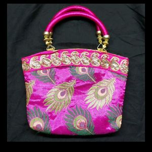 Cute Purses For The Little Princess