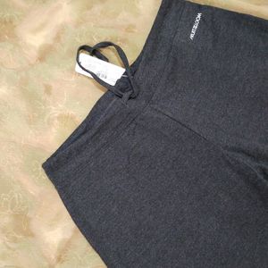 Fruit Of The Loom slim fit Knit Capri - Size M/ L