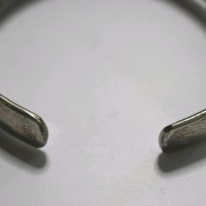 Set Of Silver Choker And Bracelet