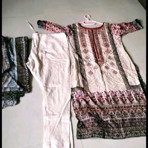 Pakistani Suit Set