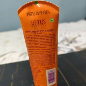 Lotus Sunscreen Gel