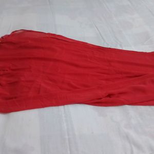 Red Chunni