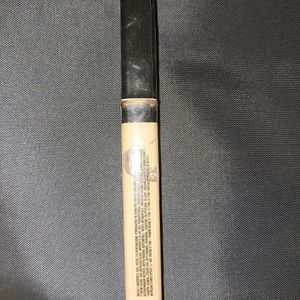 Maybelline New York Concealer Shade:deep 35