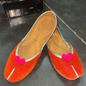 Velvet Orange Jutti