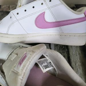 Nike Court Royale (Authentic)